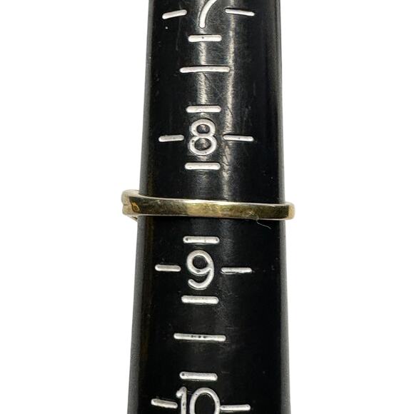 Beautiful 2 Row Chevron Style 1/4 Carat Natural Diamond Baguette Ring - Size 7 - Picture 17 of 17